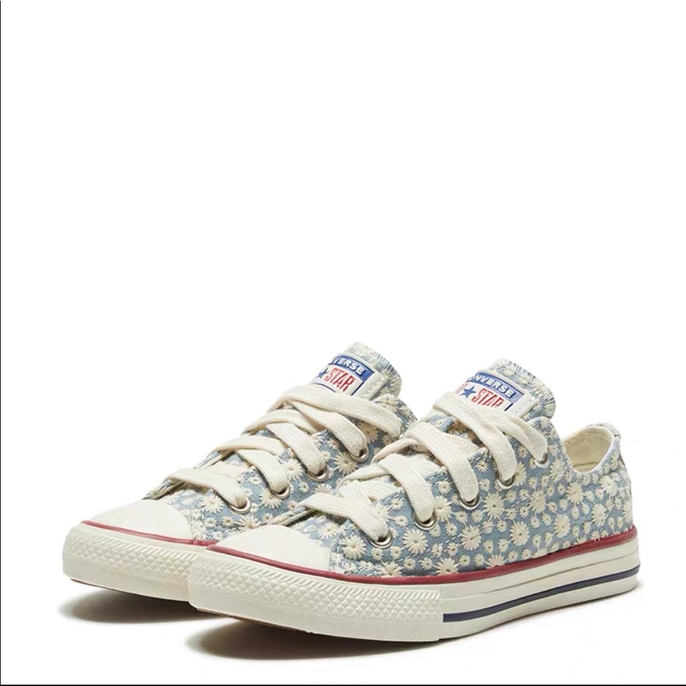 Little Miss Chuck Taylor All Star Low Top Sneaker